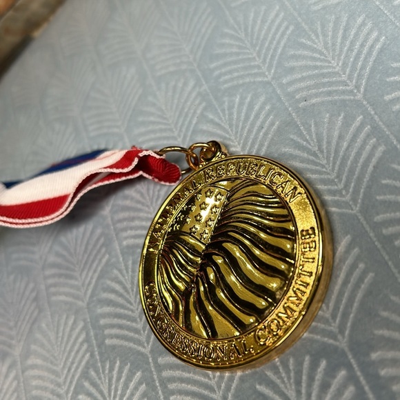 Nation Republican Congressional Committee coin award - Picture 5 of 13